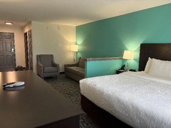 Quality Inn & Suites Houma Exterior photo