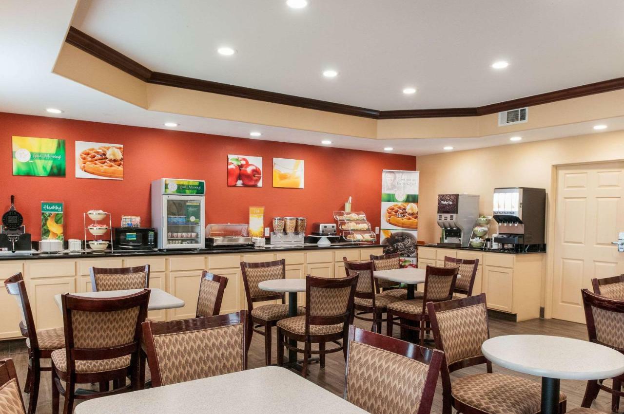 Quality Inn & Suites Houma Exterior photo