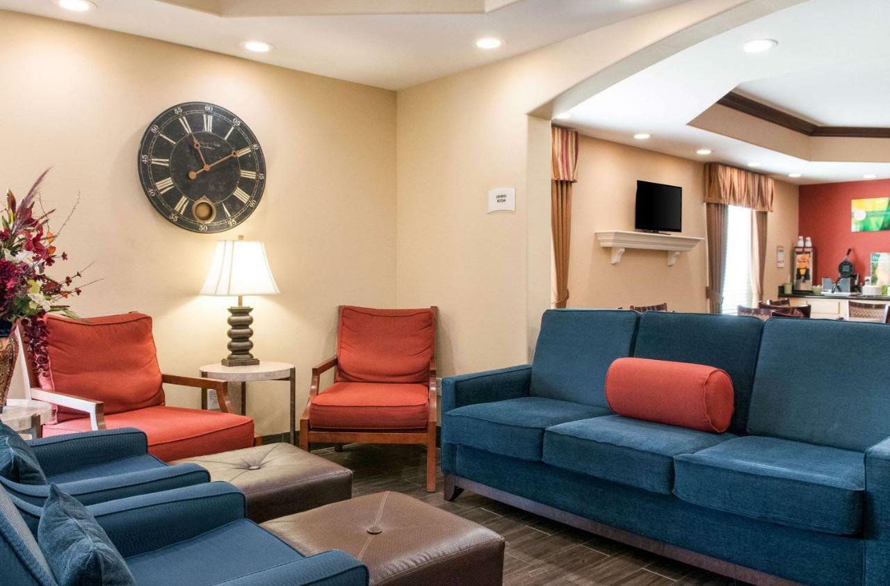 Quality Inn & Suites Houma Exterior photo